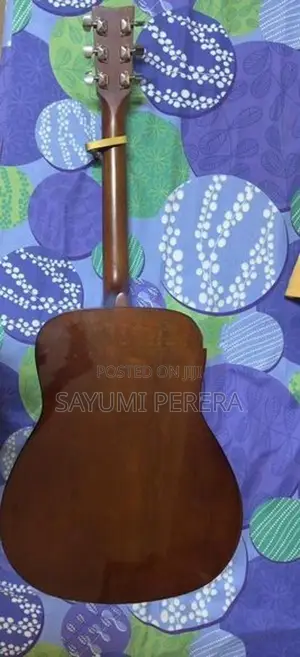 Yamaha F310 Acoustic Guitar