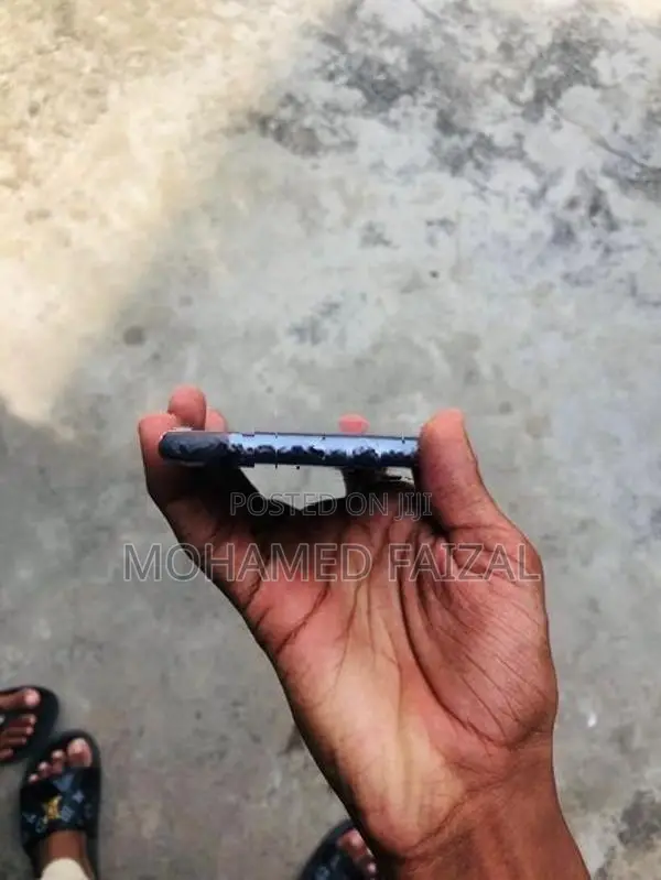 Apple iPhone 11 (Used)
