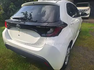 Toyota Yaris X/Push Start 2023