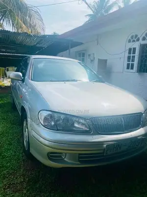 Nissan Sunny 2001