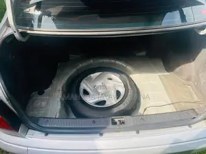 Nissan Sunny 2001