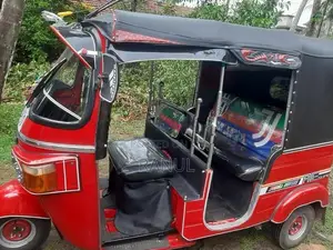 Bajaj RE 2011