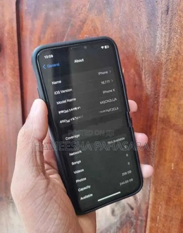Apple iPhone X (Used)