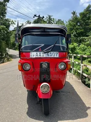 Bajaj RE vill 2013