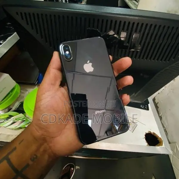 Apple iPhone X 256GB (Used)