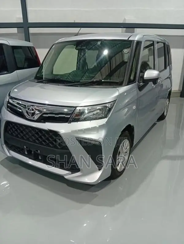 Toyota Roomy X 2024
