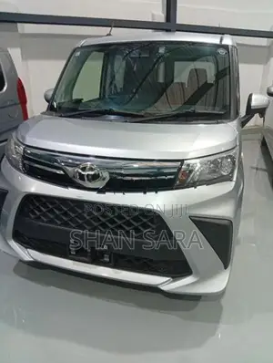 Toyota Roomy x 2023