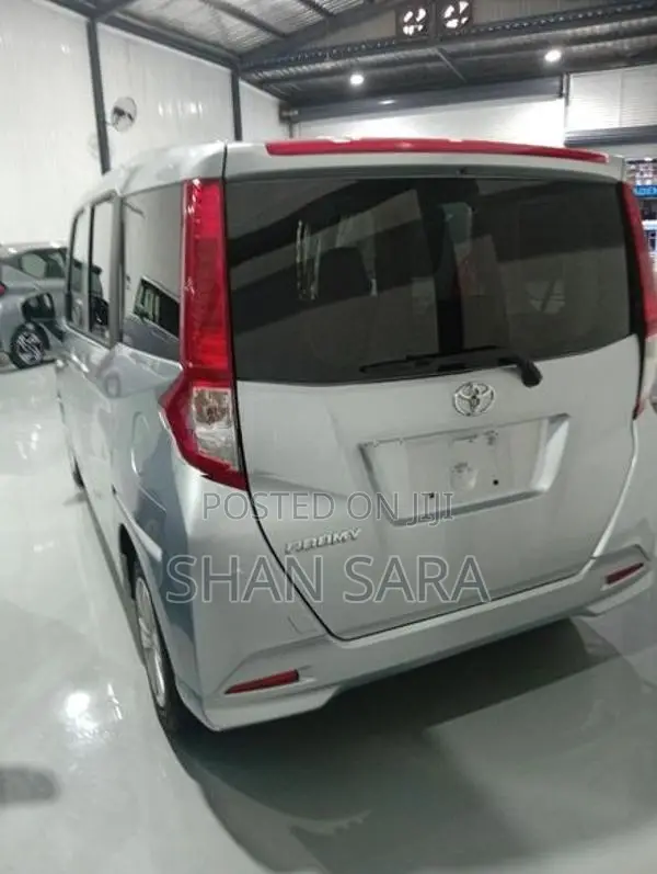 Toyota Roomy x 2023