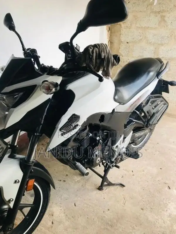 Honda Hornet cb 2017