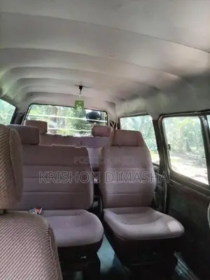 Nissan Largo 1992