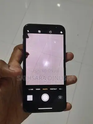Apple iPhone X (Used)