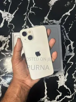 Apple iPhone 13 (Used)