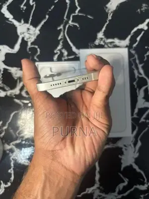 Apple iPhone 13 (Used)