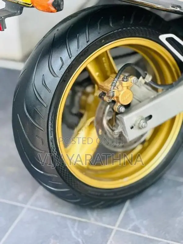 Honda Hornet ch130 2008