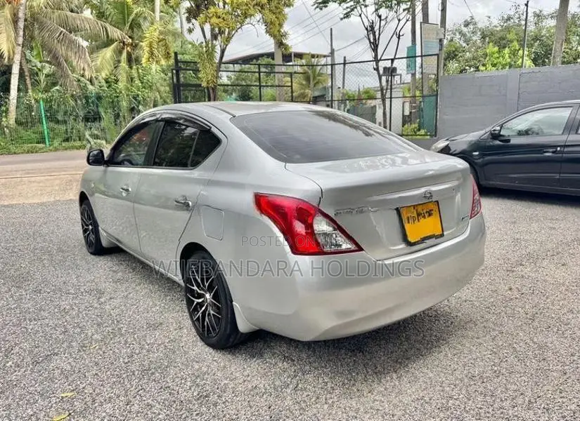 Nissan Sunny N17 ( Japan ) 2014