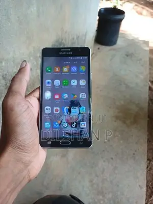 Samsung Galaxy On7 pro (Used)