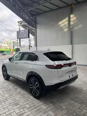 Honda Vezel Z Premium 2026