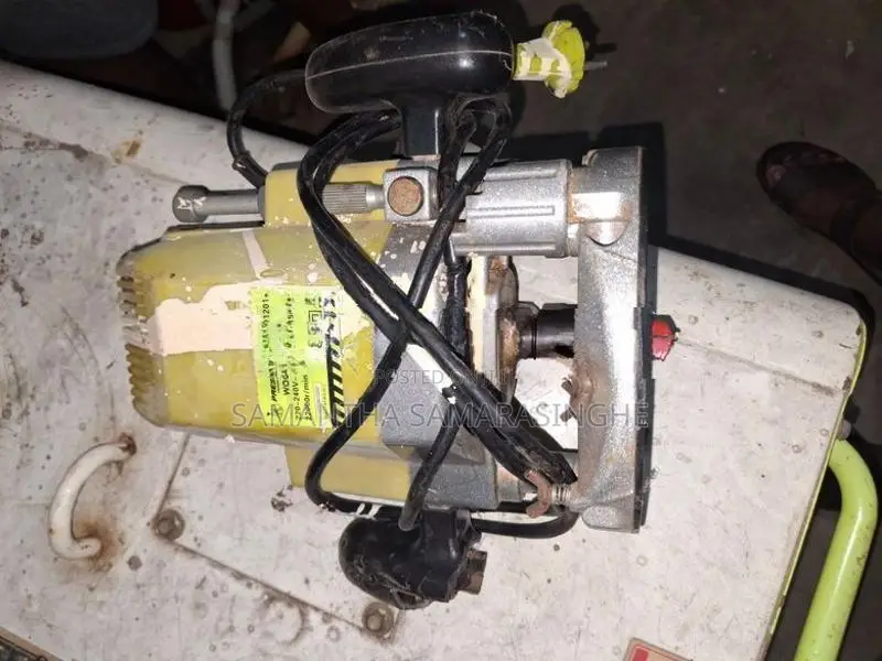 WOOD ROUTER MACHINES