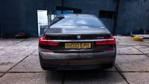 BMW 740e M Sport 2017