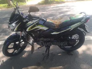 TVS Metro 2016