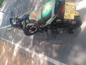 TVS Metro 2016
