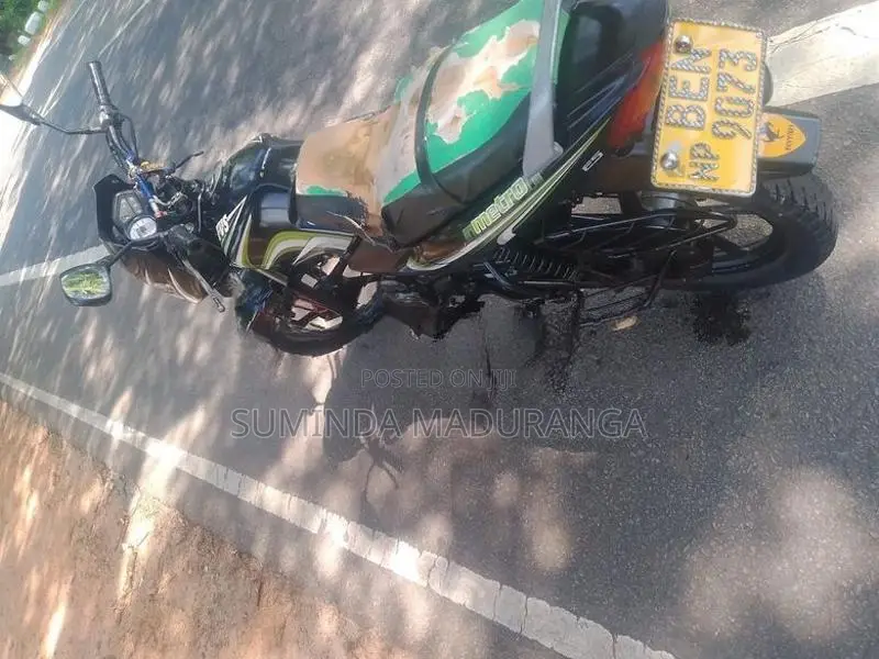 TVS Metro 2016