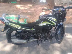 TVS Metro 2016