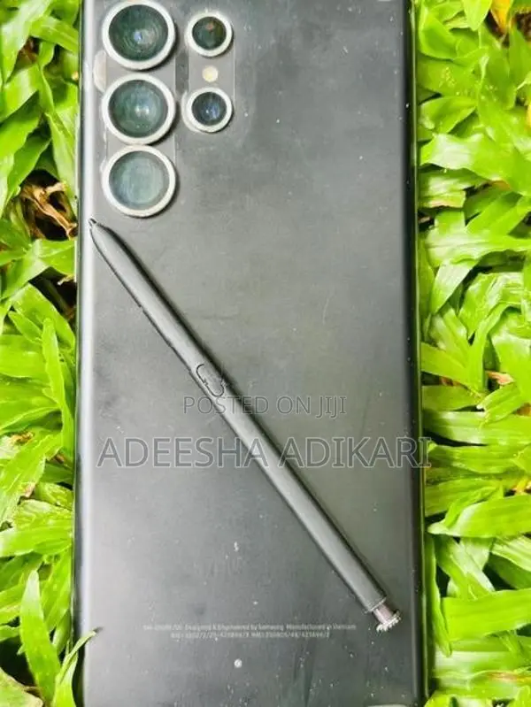 Samsung S22 Ultra (Used)