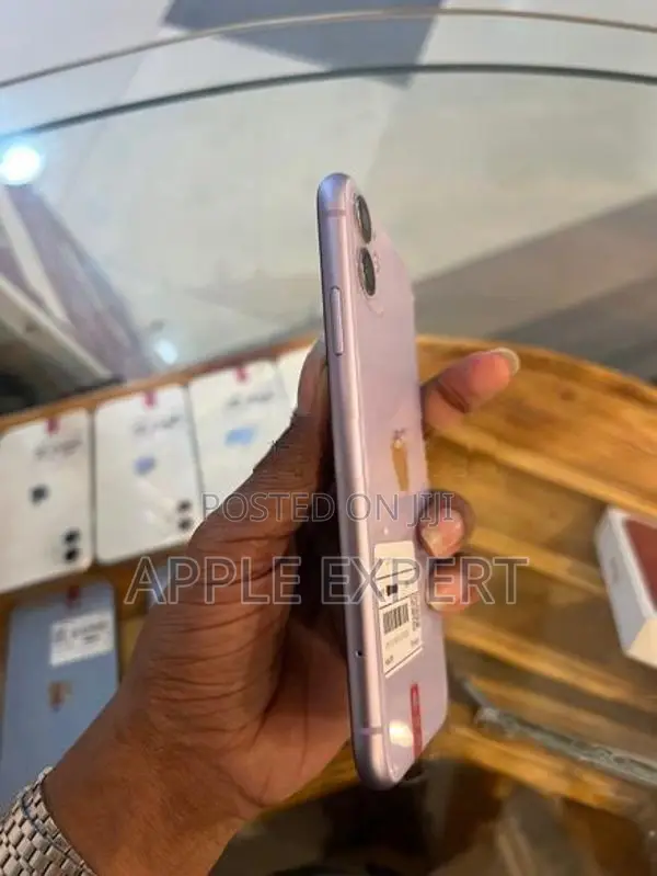 Apple iPhone 11 (Used)