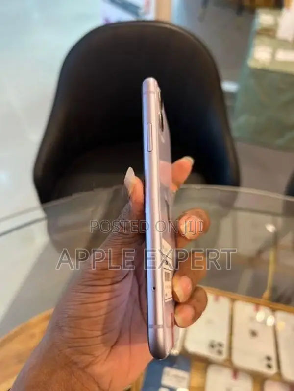 Apple iPhone 11 (Used)
