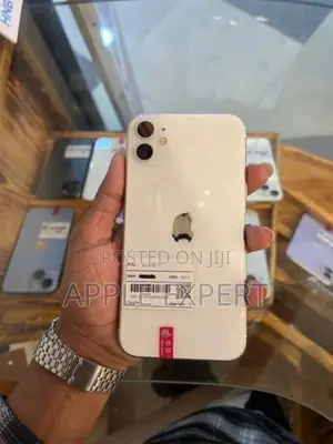Apple iPhone 11 (Used)