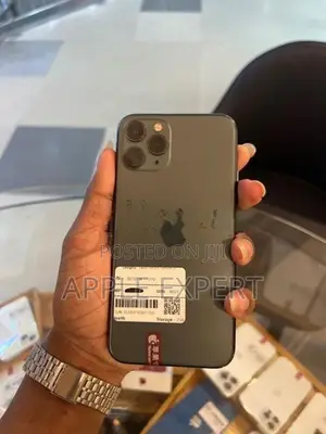 Apple iPhone 11 Pro (Used)