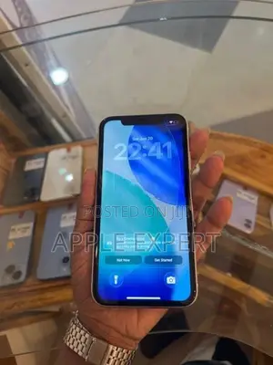Apple iPhone 11 (Used)
