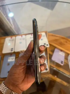 Apple iPhone 11 Pro (Used)