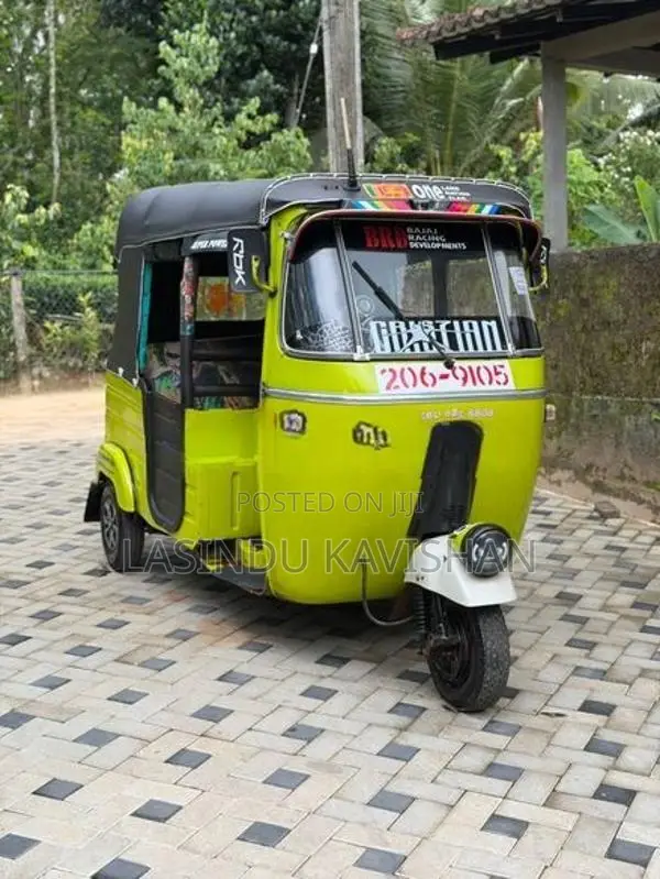 Bajaj RE 1999