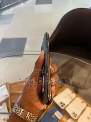 Apple iPhone 11 Pro (Used)
