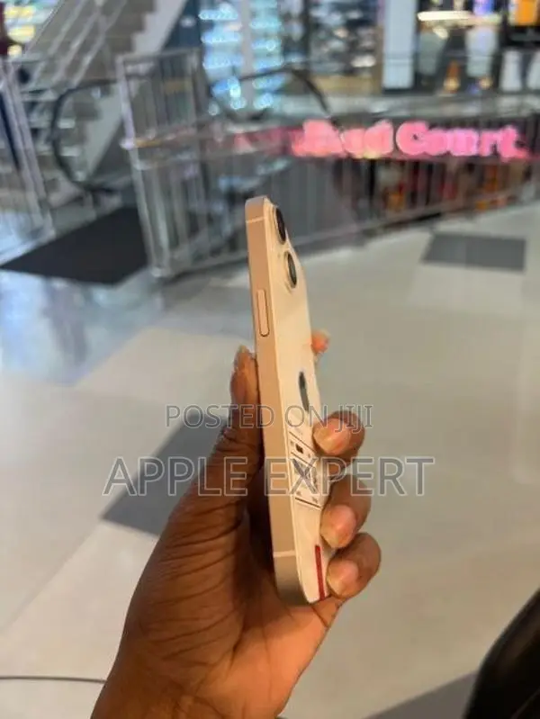 Apple iPhone 14 (Used)