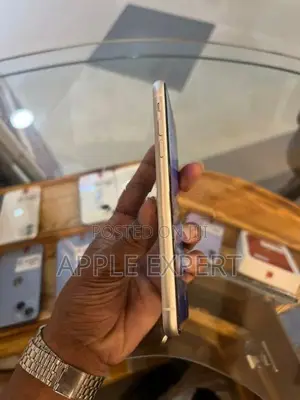 Apple iPhone 11 (Used)