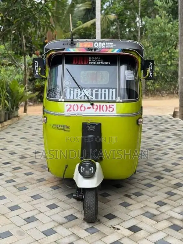 Bajaj RE 1999