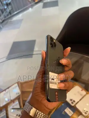 Apple iPhone 11 Pro (Used)