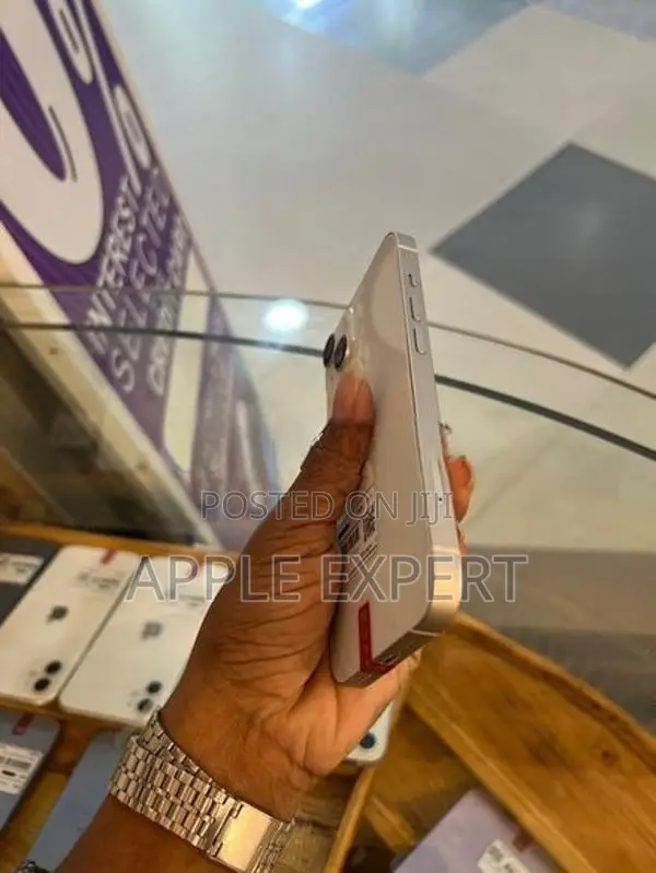 Apple iPhone 14 (Used)