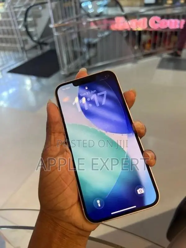 Apple iPhone 14 (Used)