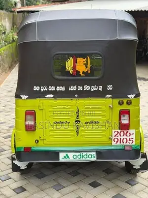 Bajaj RE 1999