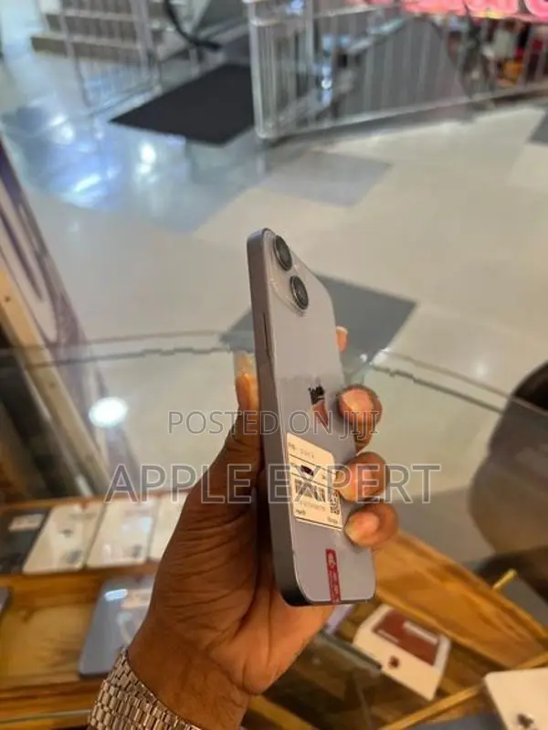 Apple iPhone 14 (Used)