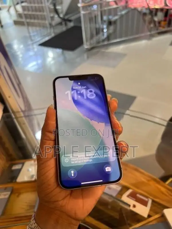 Apple iPhone 14 (Used)