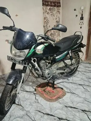 Bajaj Caliber 2004