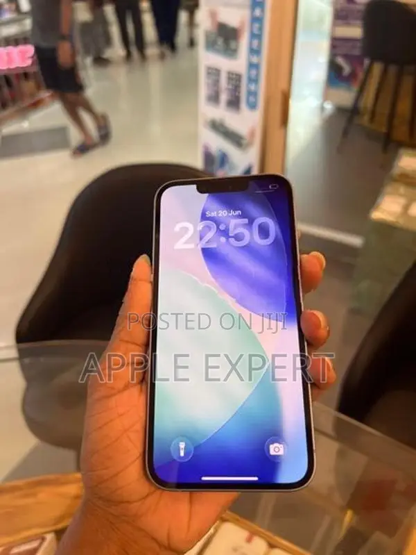 Apple iPhone 14 (Used)