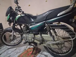 Bajaj Caliber 2004