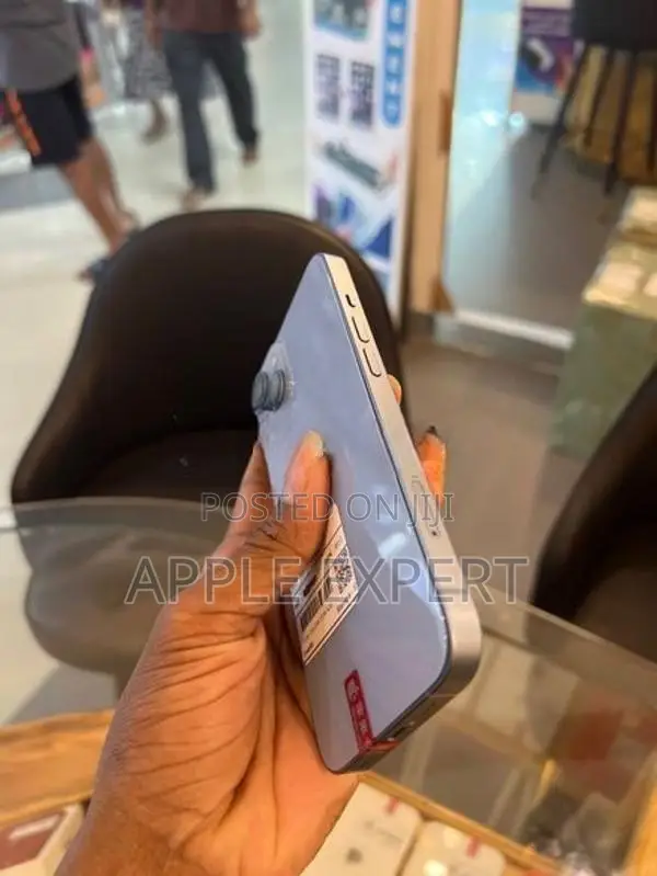 Apple iPhone 14 (Used)