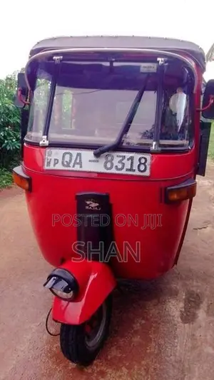 Bajaj RE 2005